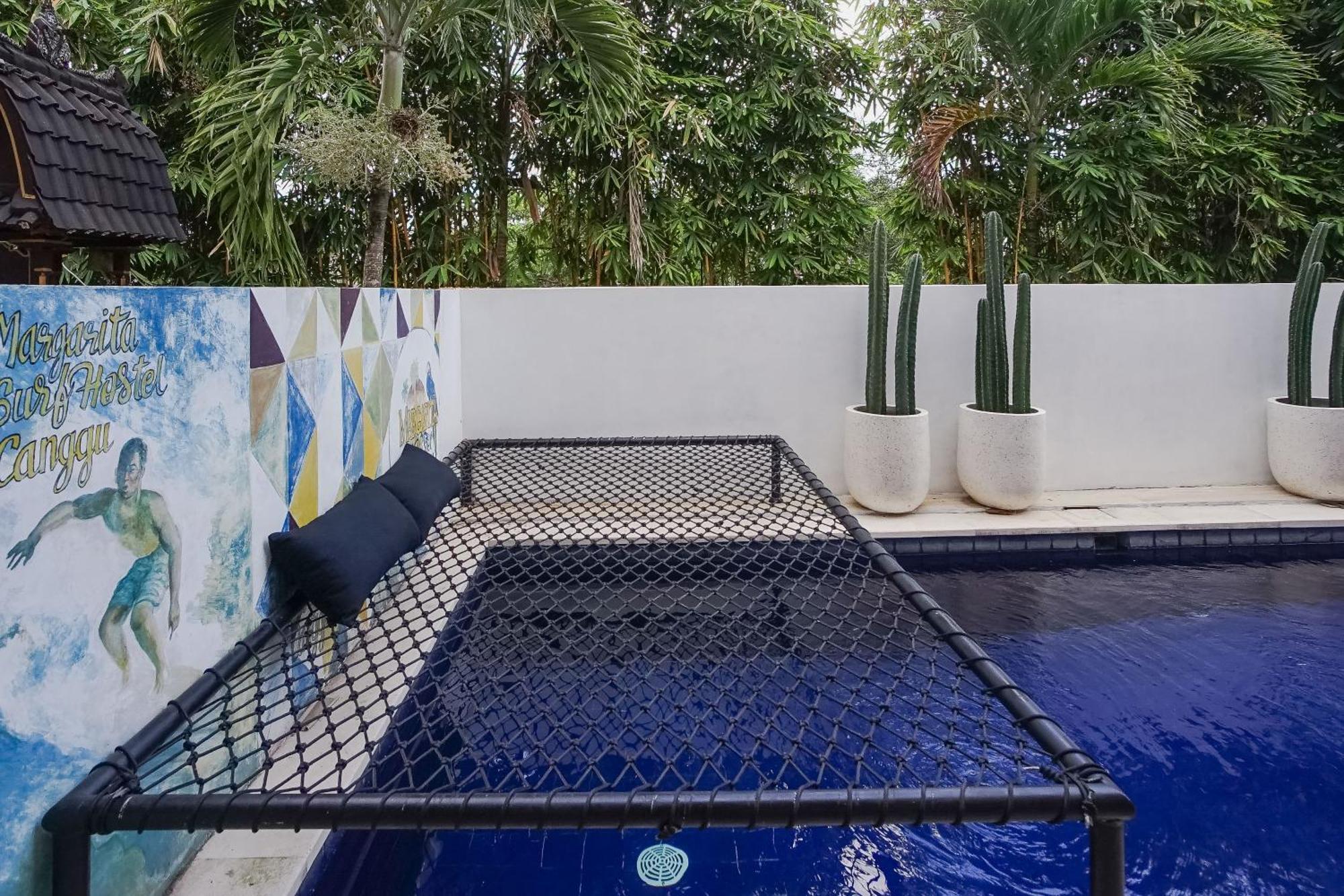 Margarita Surf Hostel Canggu Εξωτερικό φωτογραφία